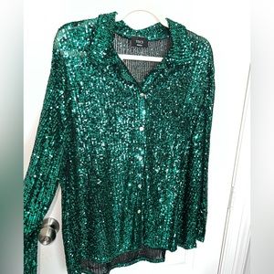 New green shirt from Vici size medium